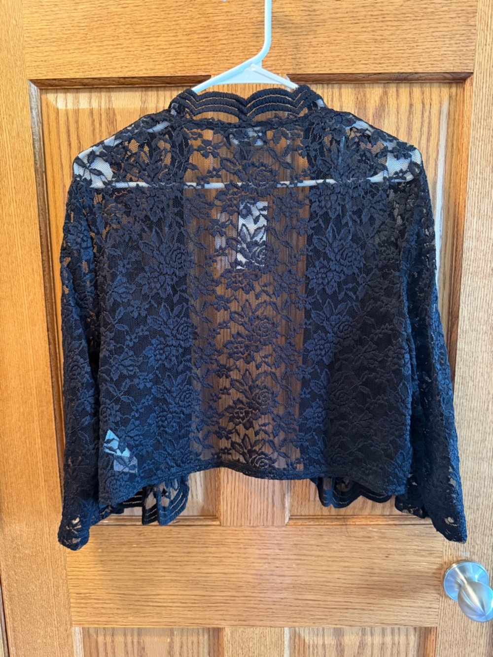 connected NWT XL Apparel Black Floral Lace Open Shrug - Picture 5 of 5